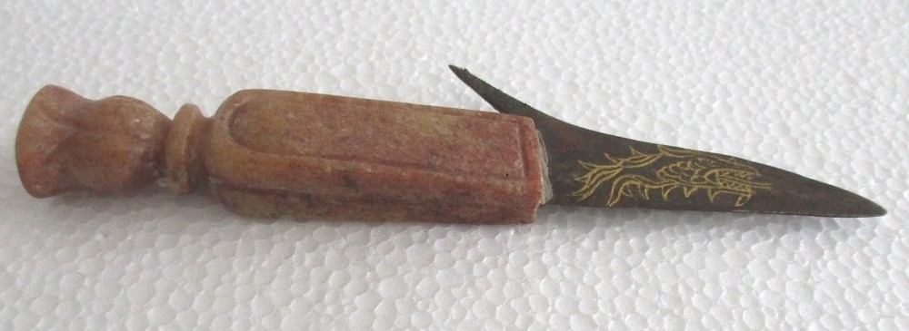 VINTAGE UNUSUAL KNIFE PAINTED BLADE , STONE HANDLE