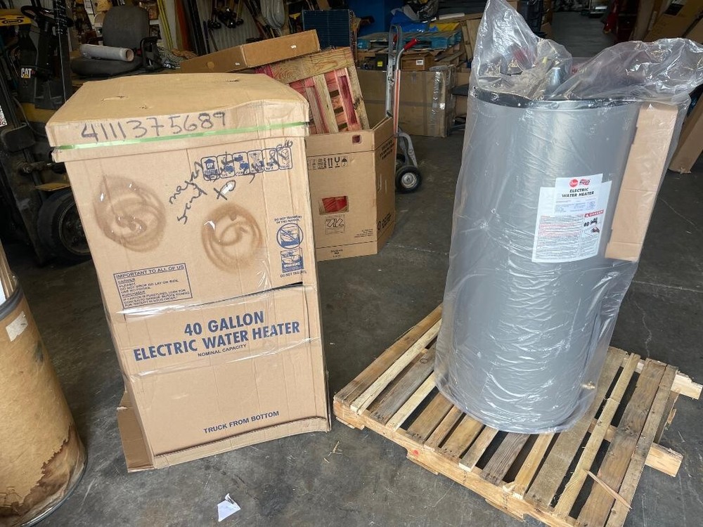 RHEEM RUUD Electric Water Heater 40 Gallons Model # ELD40-FTB 240 Volts  NEW