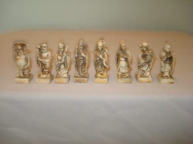 HAND CARVED BONE CHESS SET ASIAN THEME