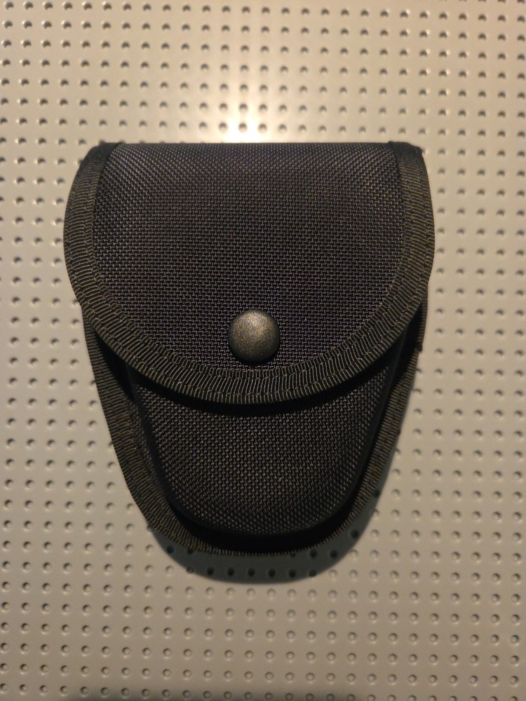 Double Handcuff Case Black Snap.