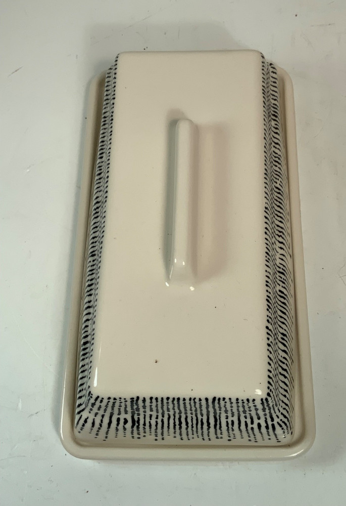 Thyme & Table Riley Covered Stoneware Butter Dish 7.5 in.