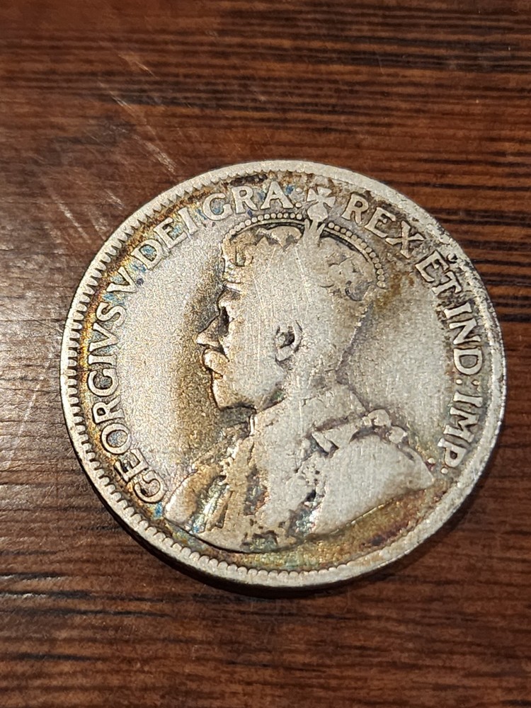 1918 Canada 25 Cents Silver Coin