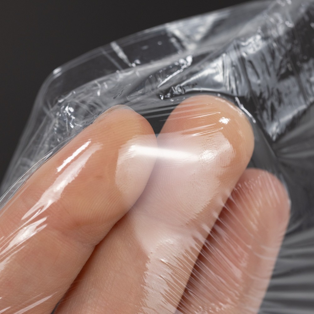 17" x 1476' Coreless Pre Stretch Hand Wrap Clear With Handle 30 Gauge 4 Rolls