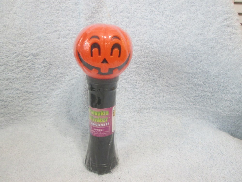 Pumpkin Blinker Flashes On & Off New 9" Tall