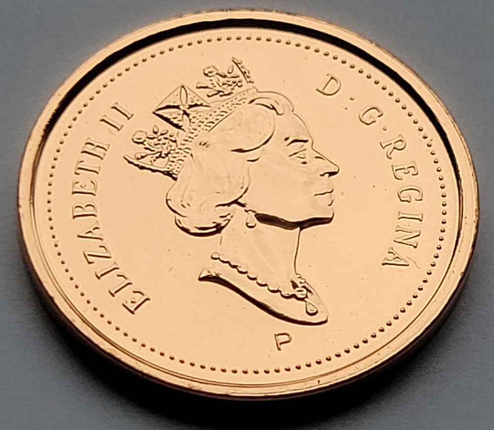***  CANADA  ONE  CENT  2001 P  ***  FROM   MINT  SETS  ***  BETTER  DATE  ***