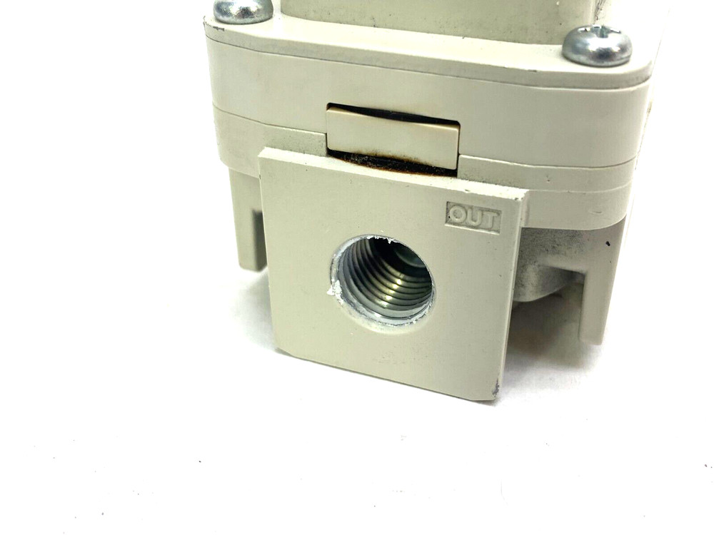 SMC IR2220-02H-R-A-X1001 Zero Bleed Precision Regulator