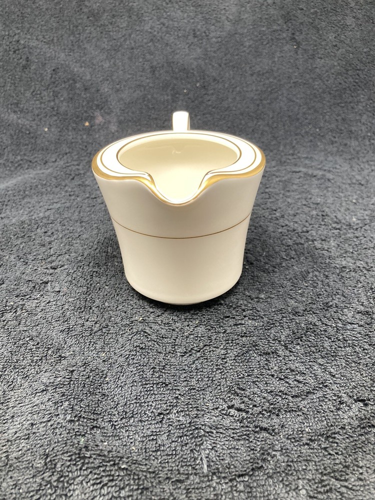 Noritake Linton 7552 creamer