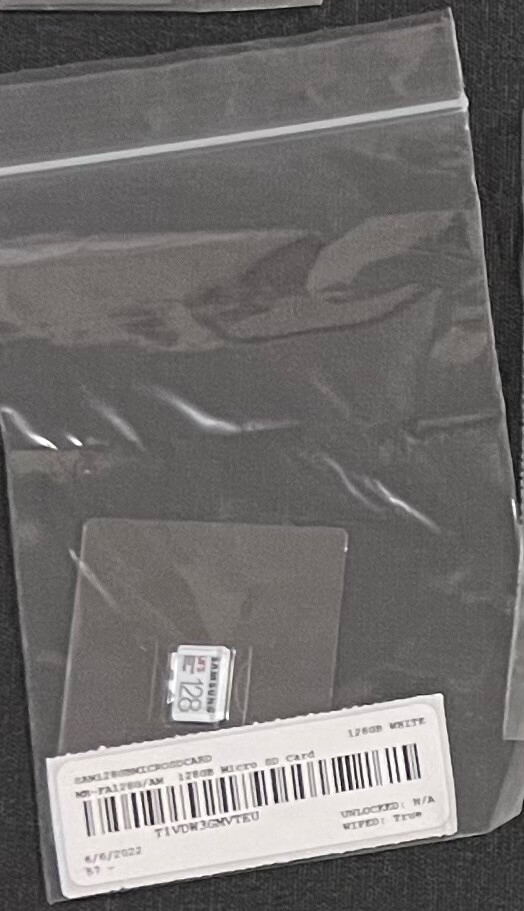 Samsung Universal Flash Storage UFS Memory Card 128GB White