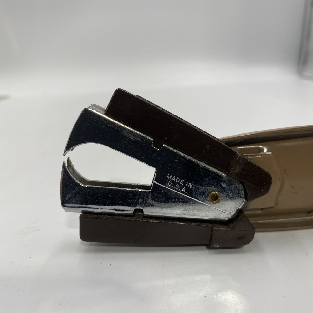 Swingline 95 VTG Stapler with STAPLE REMOVER With Staple Storage