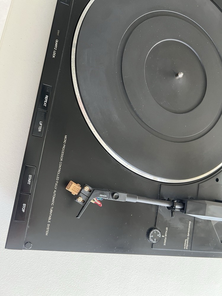 Denon Turntable Quartz DP-23F Micro Processor Fully Automatic Turntable System