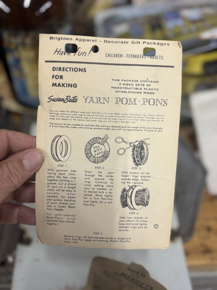 Mendets & Pom Pon makers in package vintage