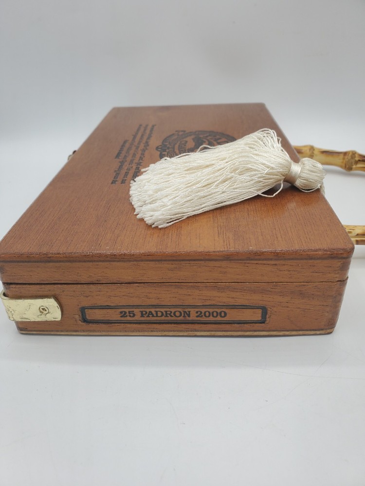 Vtg Custom Designed Padron 2000 Wooden Purse