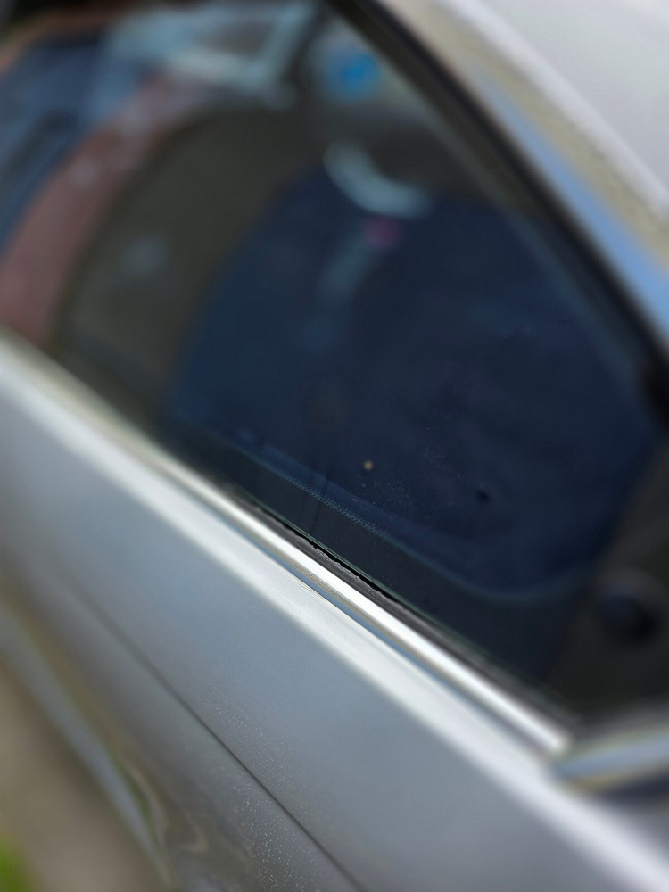 Side Window Seal Fits BMW E46 Coupe Rear Lower Left & Right