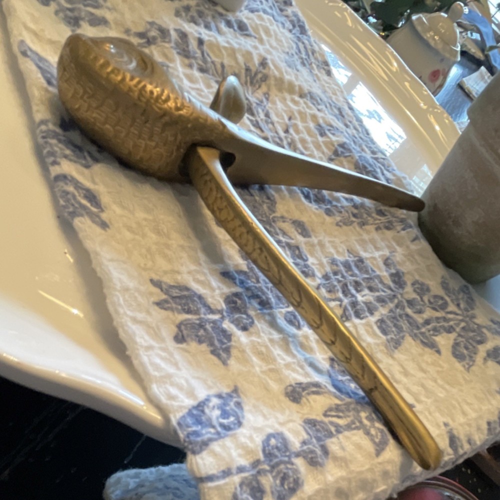 Brass Nutcracker Parrot Bird Head Vintage Retro Bronze Decorative Kitchen Tool