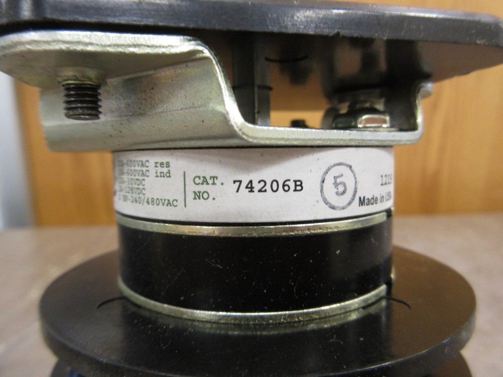 Electroswitch Series 24 Rotary Switch 74206B Re-Xfer/Auto Used