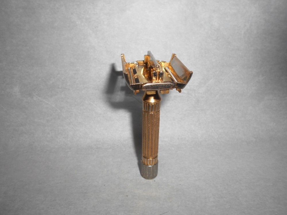 Gillette Aristocrat 1945 46 TTO DE Gold Nickle