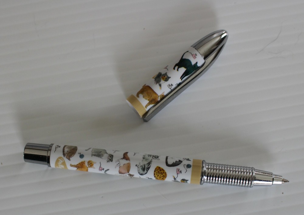 Milly Green - Curious Cats Pen