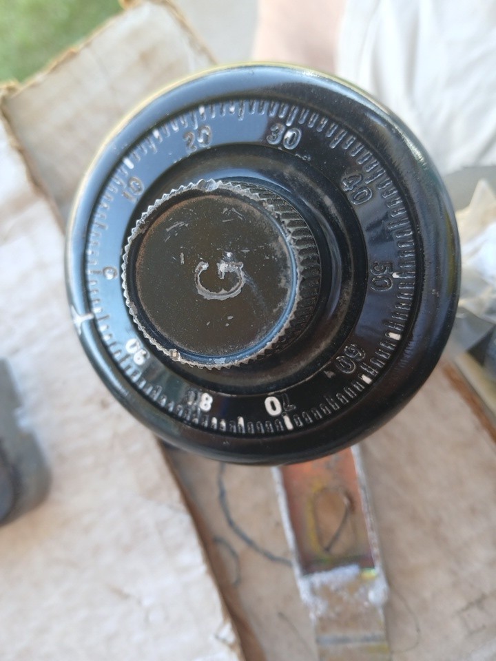 combination lock Safe Sargent & Greenleaf??