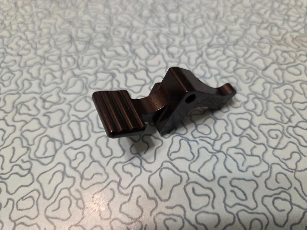 NEW! GLOSS BLACK extended mag release for Ruger 10/22!