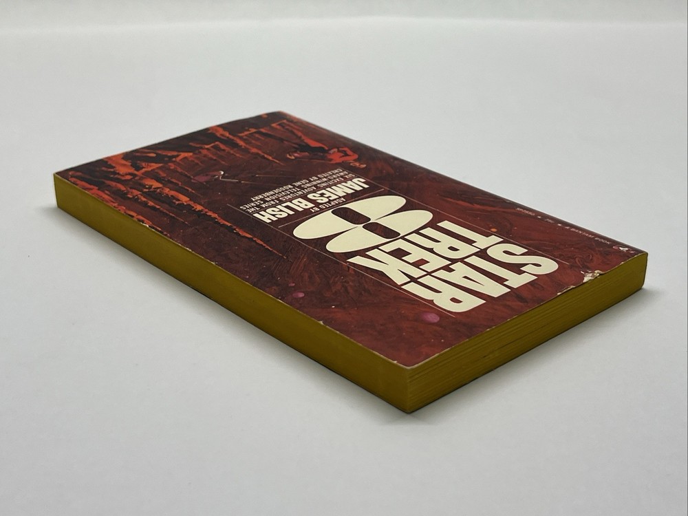 Star Trek - 8 Paperback Book - 3rd Printing - 1972