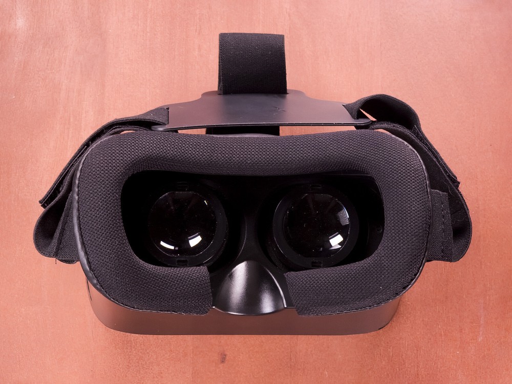 Art+Vision VR Virtual Reality Headset for Android and iPhone (No Earbuds) AS IS