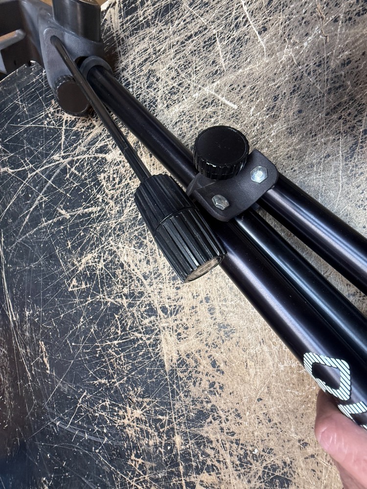 Quick Set 5-95818-6B Tripod