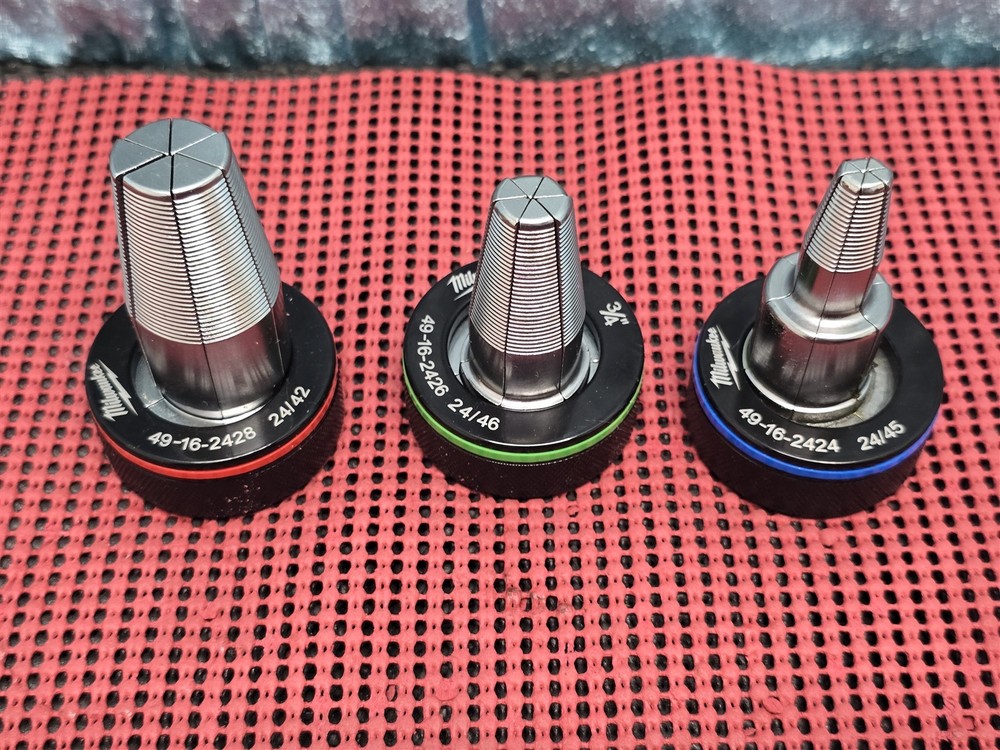 MILWAUKEE 2474-22 M12 PEX EXPANDER KIT