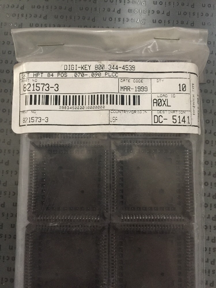 821573-3 Socket New Lot Quantity-10
