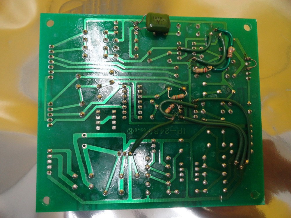 Yashibi IP-248B IC Switch Control PCB Board 89.6 Used Working