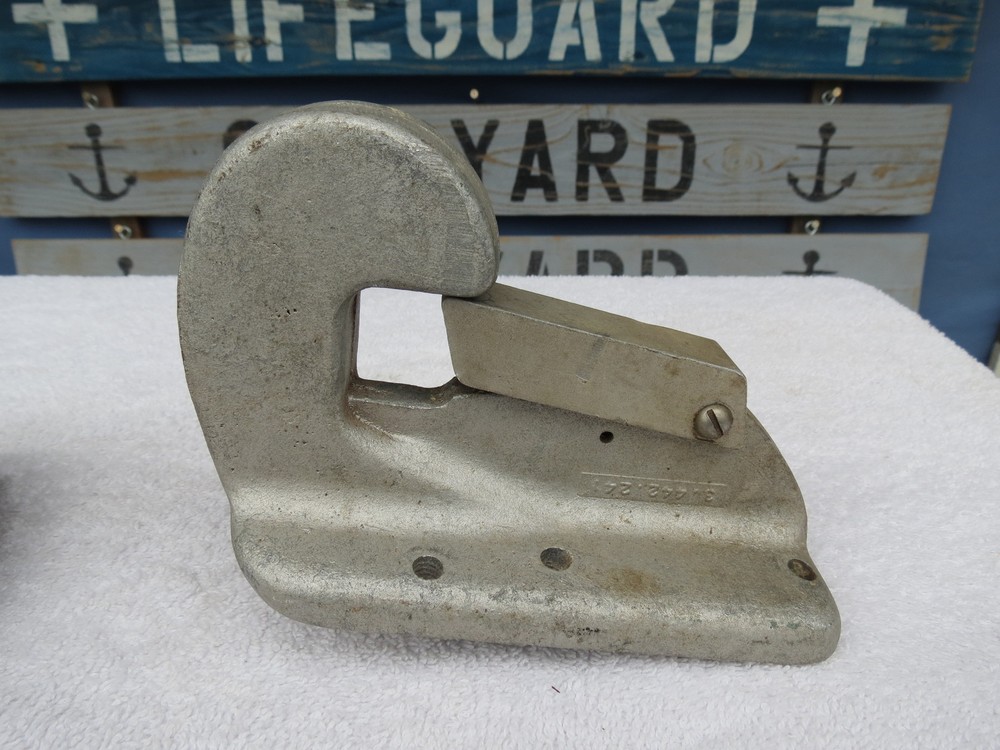 ALUMINUM DORY BOAT HOOK BRACKETS SNAP CLEATS CHOCKS (D3.5A231)