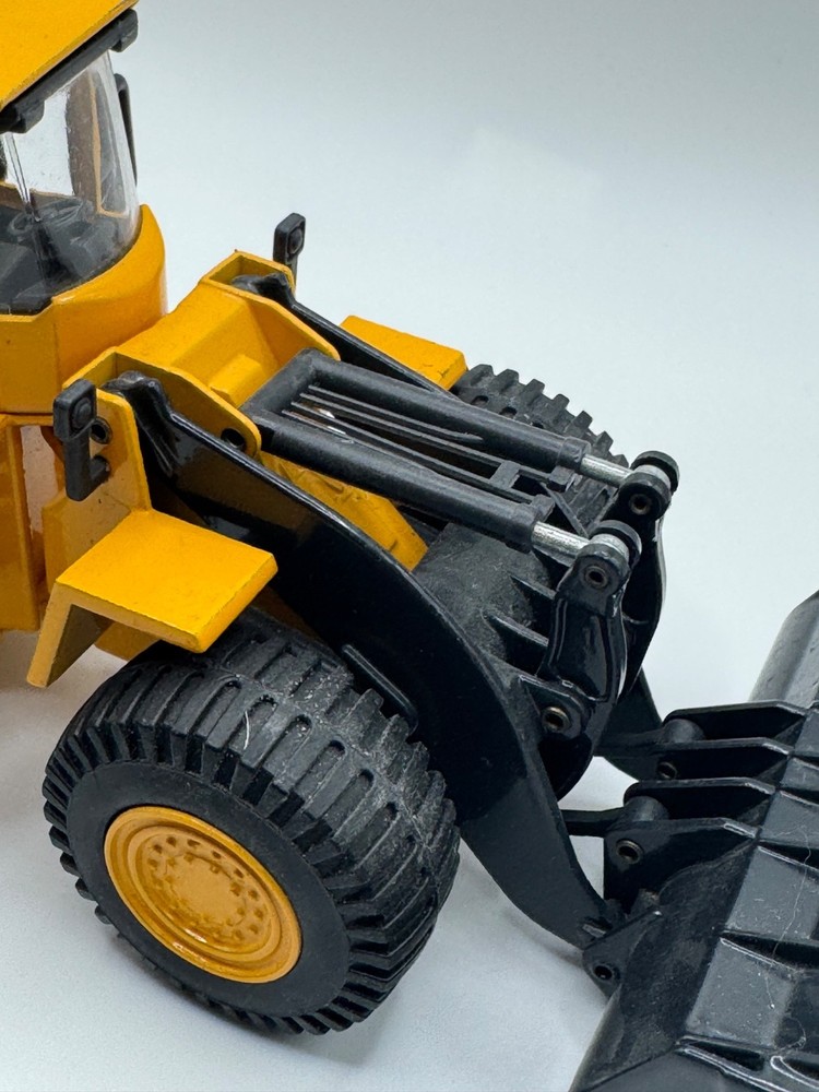 JOAL COMPACT VOLVO BM L330C BTP LOADER 1:50 CONSTRUCTION