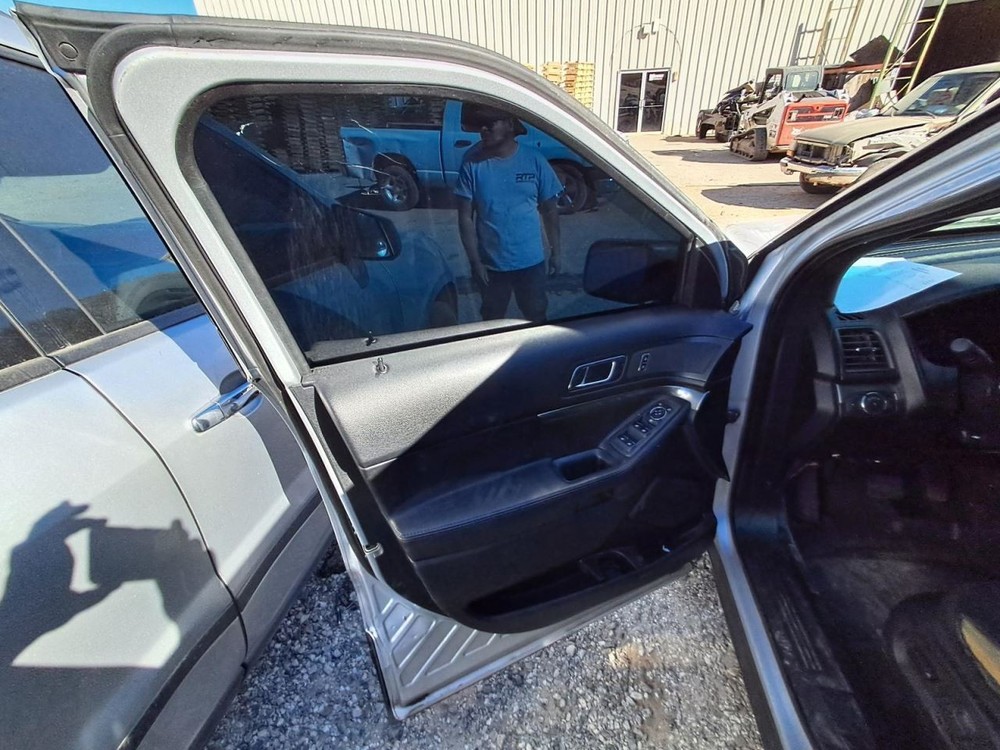 Fuse Box Engine Fits 16 EXPLORER 4866193