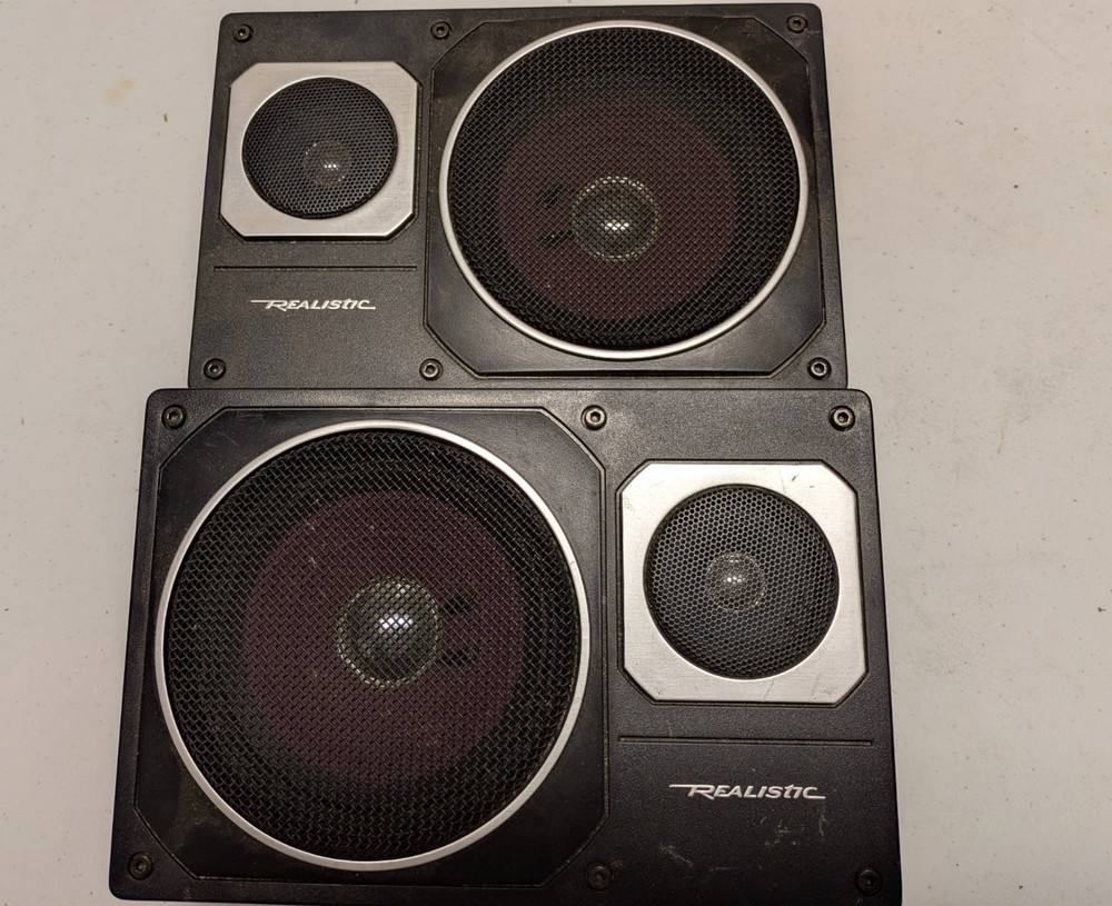 RADIO SHACK REALISTIC Deck Mount Speakers - Untested