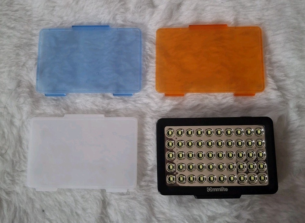 4pc Mini Camera Smartphone DSLR LED Video Light Panel (ComiRay CM-L50)