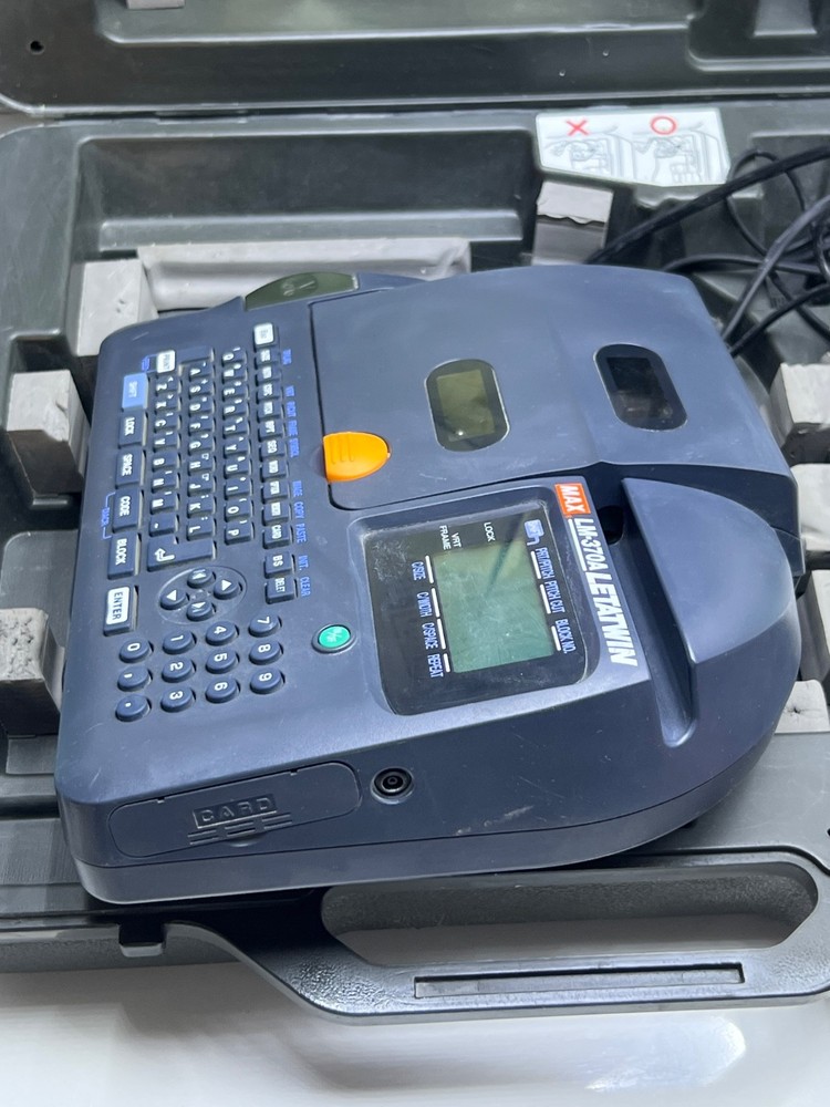 Max LM-370A Letatwin Electronic Lettering Machine