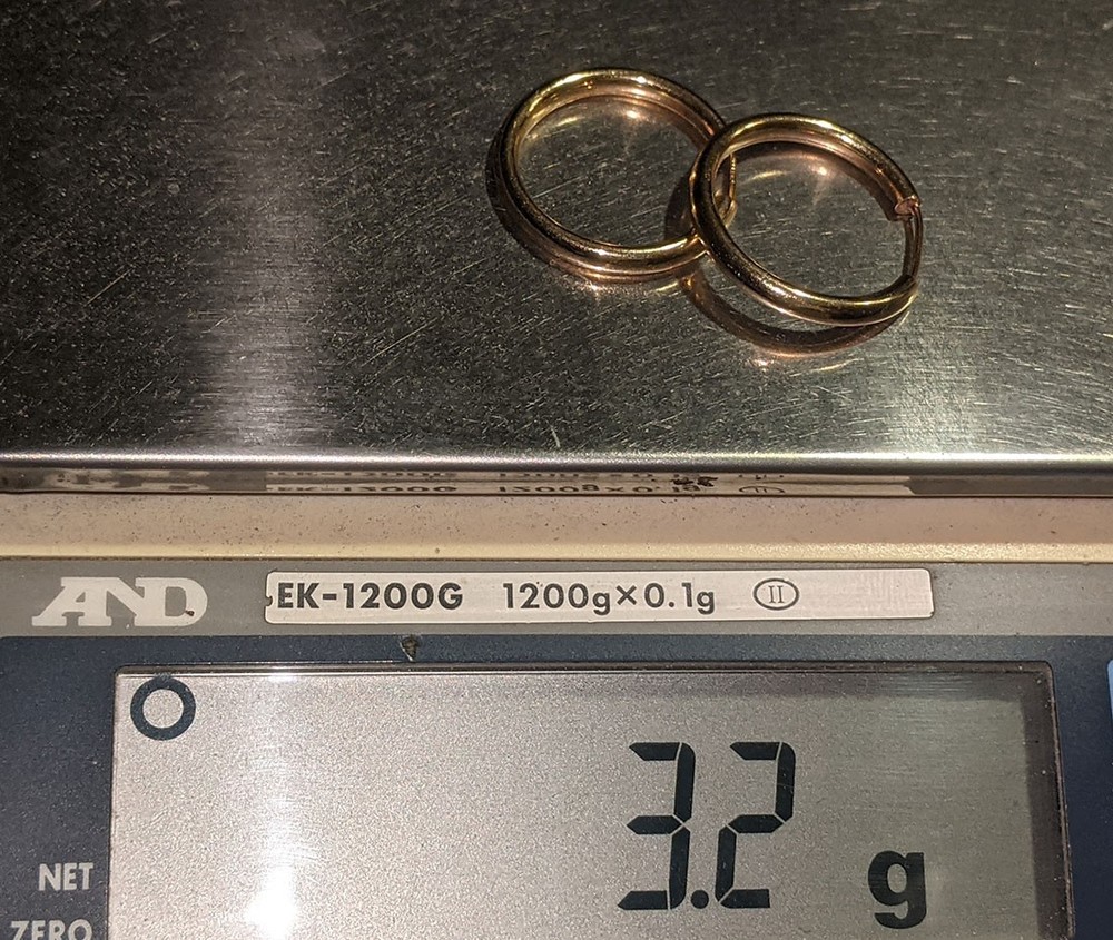 3.2 Grams 14K Solid Yellow Gold Hoop Earrings