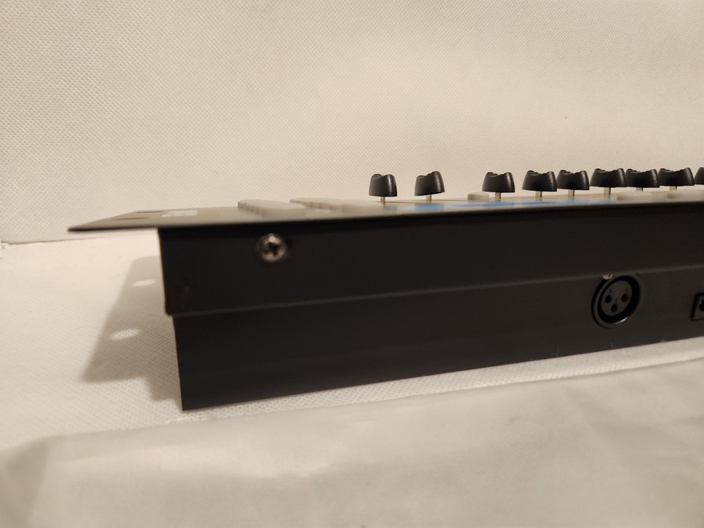 DMX-512 DMX-192 Channels Operator Console Controller For Stage Lighting DJ Club