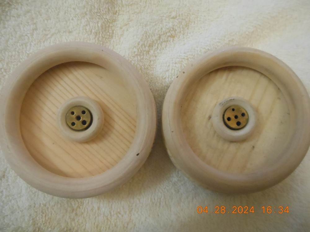 2 WOODEN INCENSE HOLDERS / HOLDS 5 DIFF SIZES / 3" DIAMETER / FOR INCENSE LOVER!