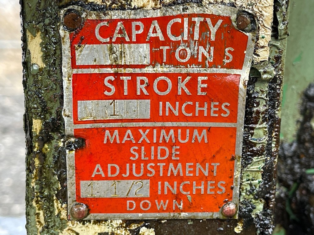 V & O 8 Ton Punch Press