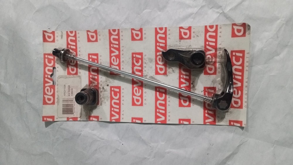 Devinci Split Pivot QR135 Rear Dropout Kit - Black