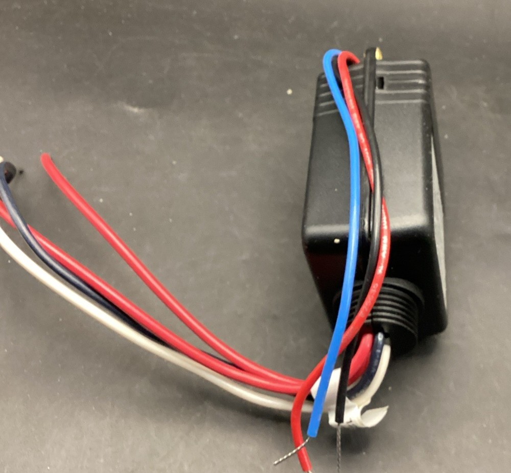 Hubbell CU120A H-Moss Control Unit new open box