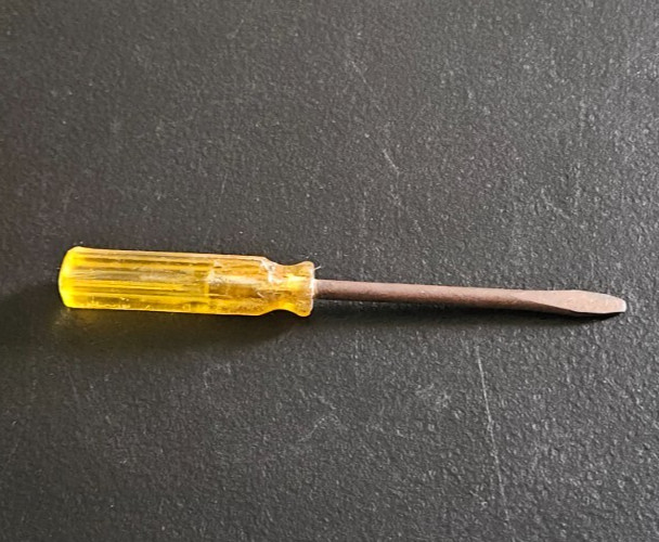 TRANSPARENT YELLOW HANDLE FLATHEAD SCREWDRIVER MADE IN U.S.A.