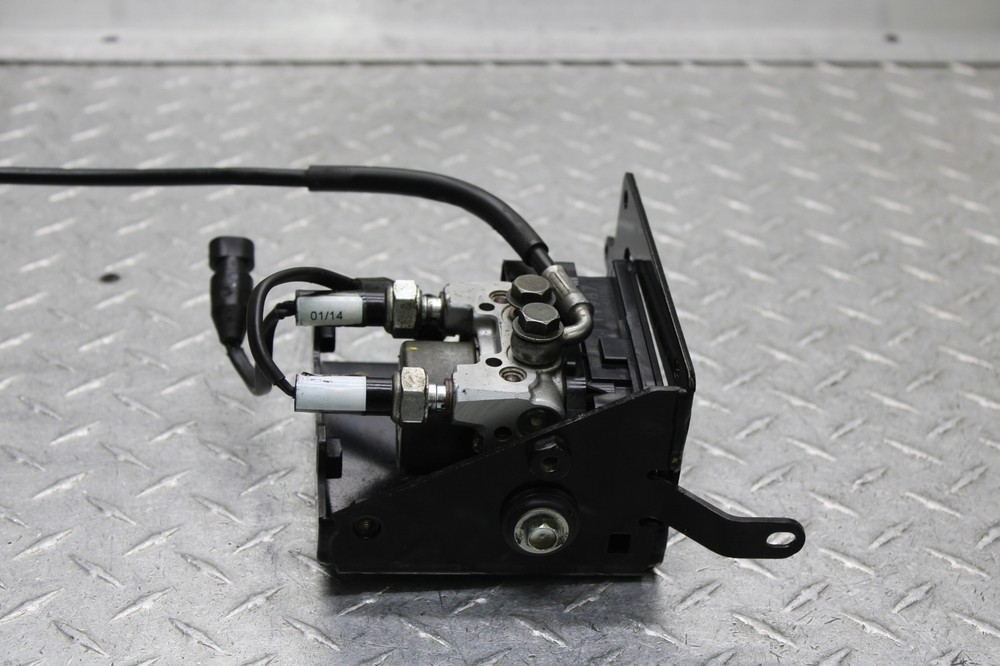 2014 INDIAN CHIEFTAIN ABS PUMP UNIT MODULE 2204981