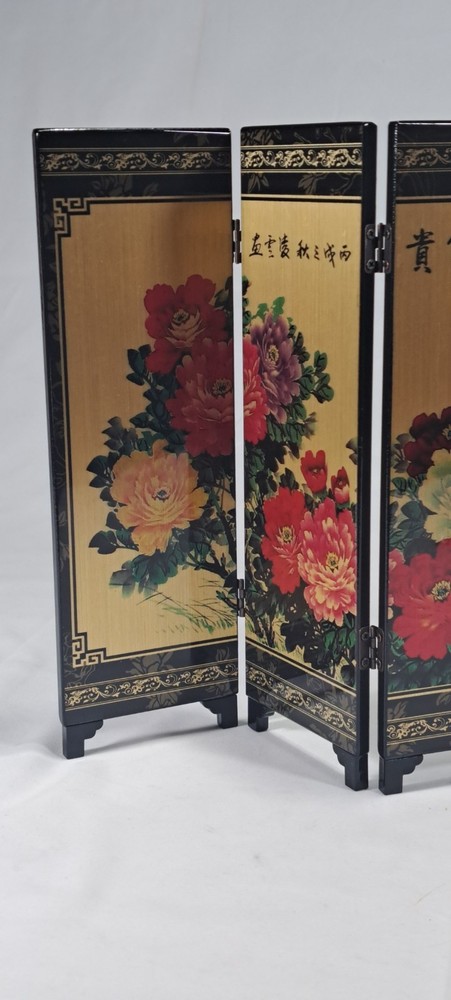 Lacquered Screen 6 Panel Floral Design Table Top Folding Chinese Screen