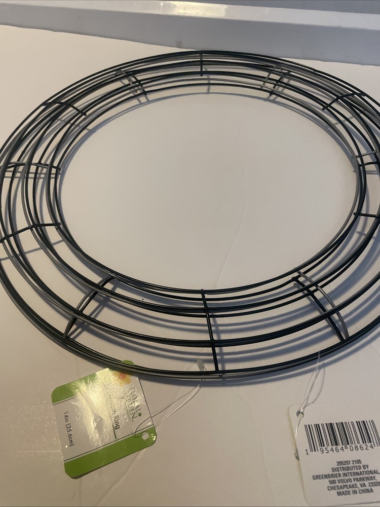 Metal Wreath Frame Hart Hollow Wire