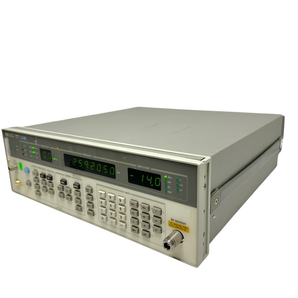 HP Hewlett Packard 8656B Signal Generator 0.1 - 990 MHz RF Synthesized Source