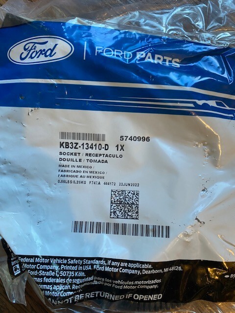 Genuine Ford Socket & Wire KB3Z-13410-D