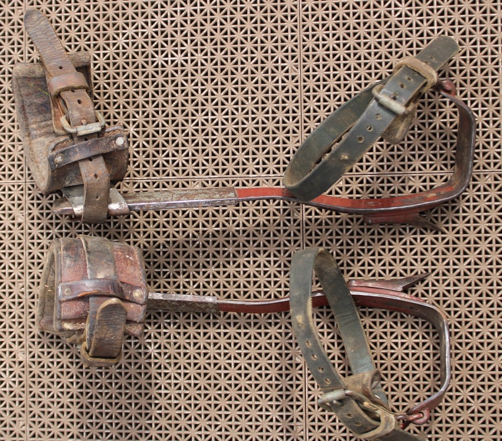 VINTAGE LINEMAN'S BASHLIN TREE POLE CLIMBING GAFFS SPIKES-BD 16B