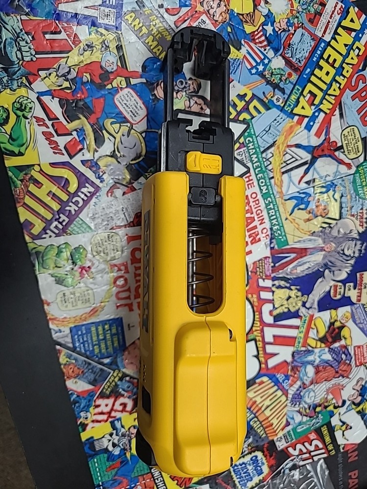 Dewalt DCF6201 Cordless Collated Magazine Attachment