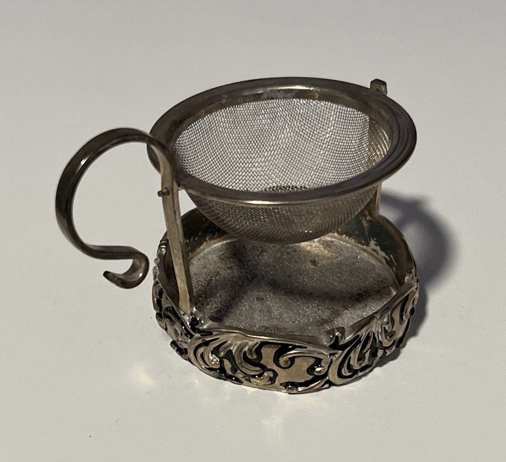 Vintage Silver Tone Tipable Tea Bag Strainer Holder Rest with Finger Handle